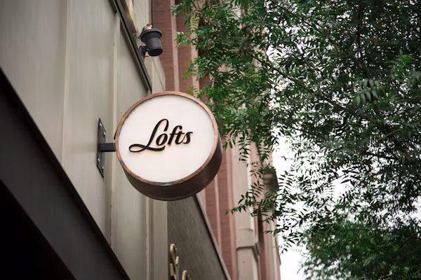 How Effective Business Signage Can Help Your Brand Stand Out